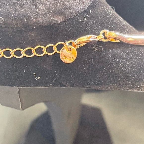 Rose gold articulated torque style choker no scratch marked China - Picture 2 of 3